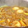 カレーおでん鍋。もやしとニラのおかか和え。